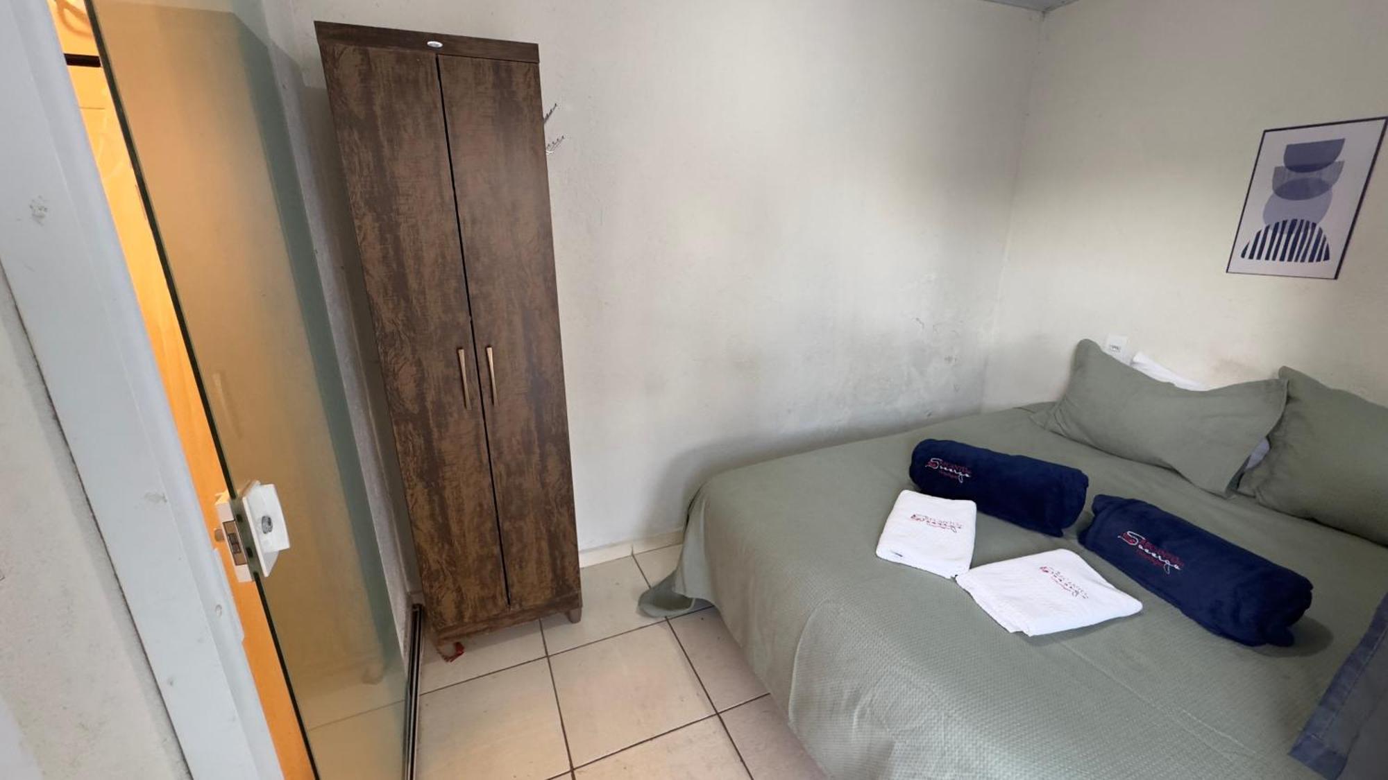Casas De Temporadas - Hotel Recanto Do Sossego Uberlandia Ruang foto